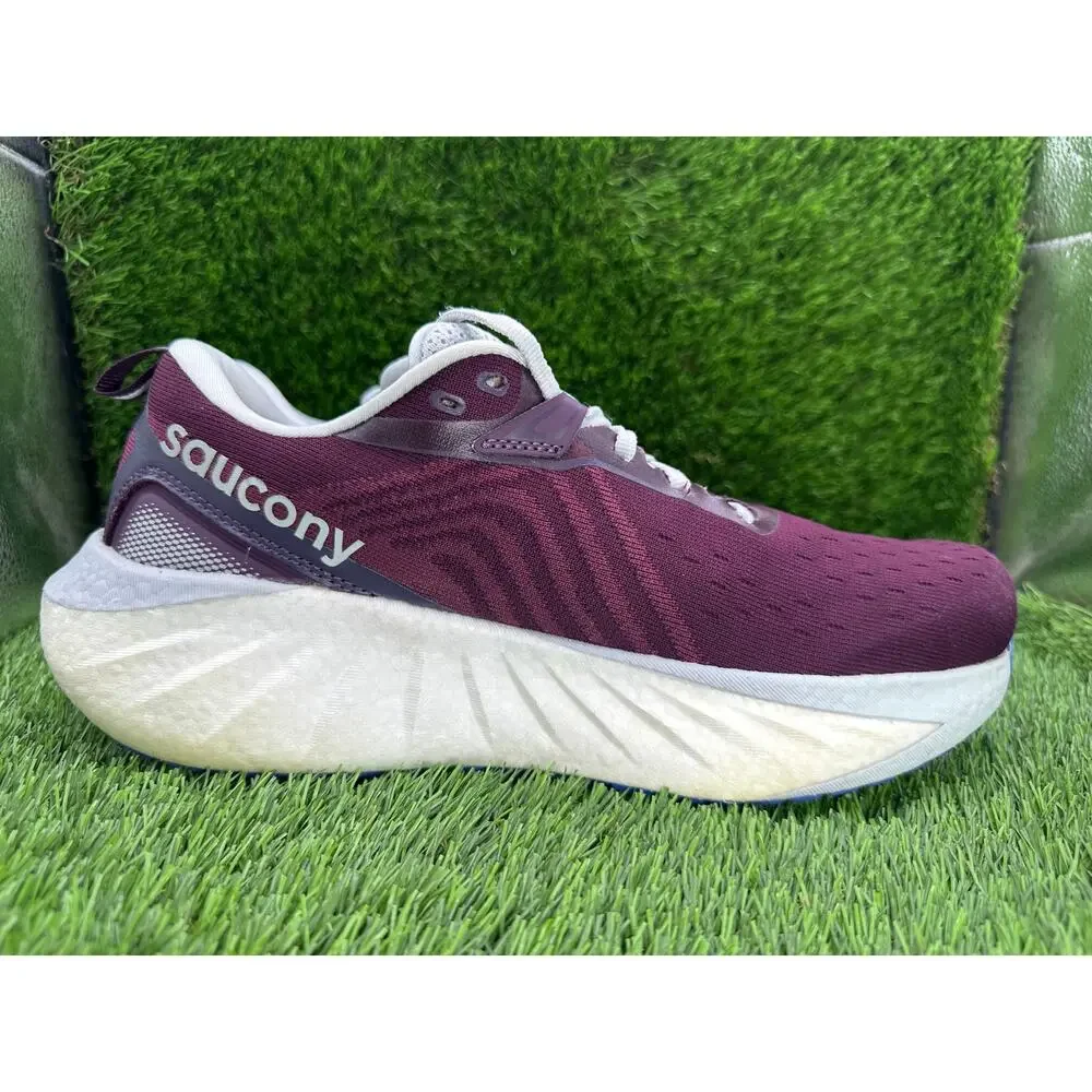 Saucony Triumph 22 S10964-241 Athletic Sneaker Women's 10.5 Purple Mesh Running